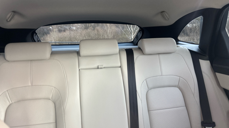 Jaguar F-Pace 2.0 D200 R-Dynamic S 5dr Auto AWD Diesel Estate